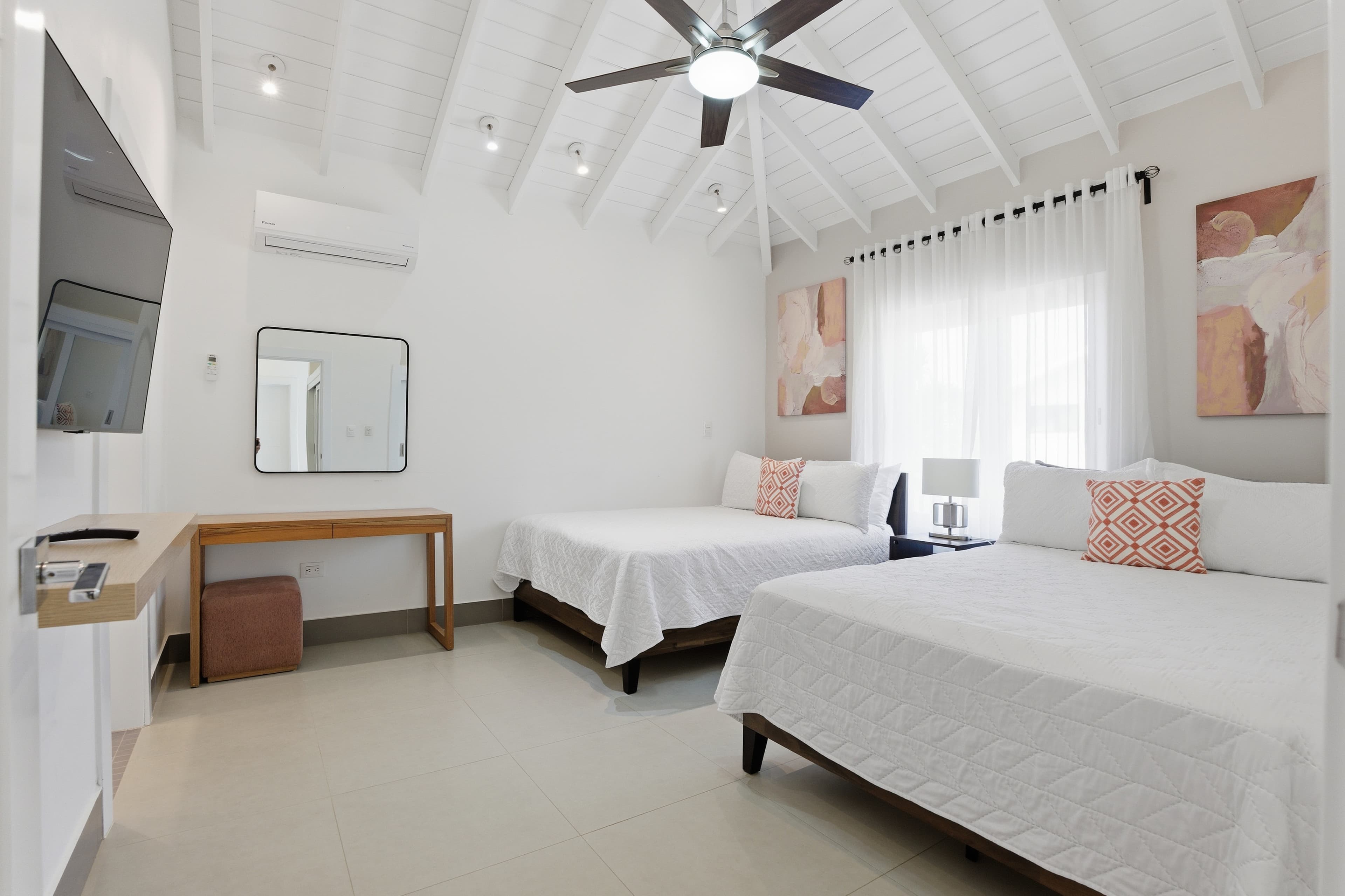 The Azura Residence thumbnail 6