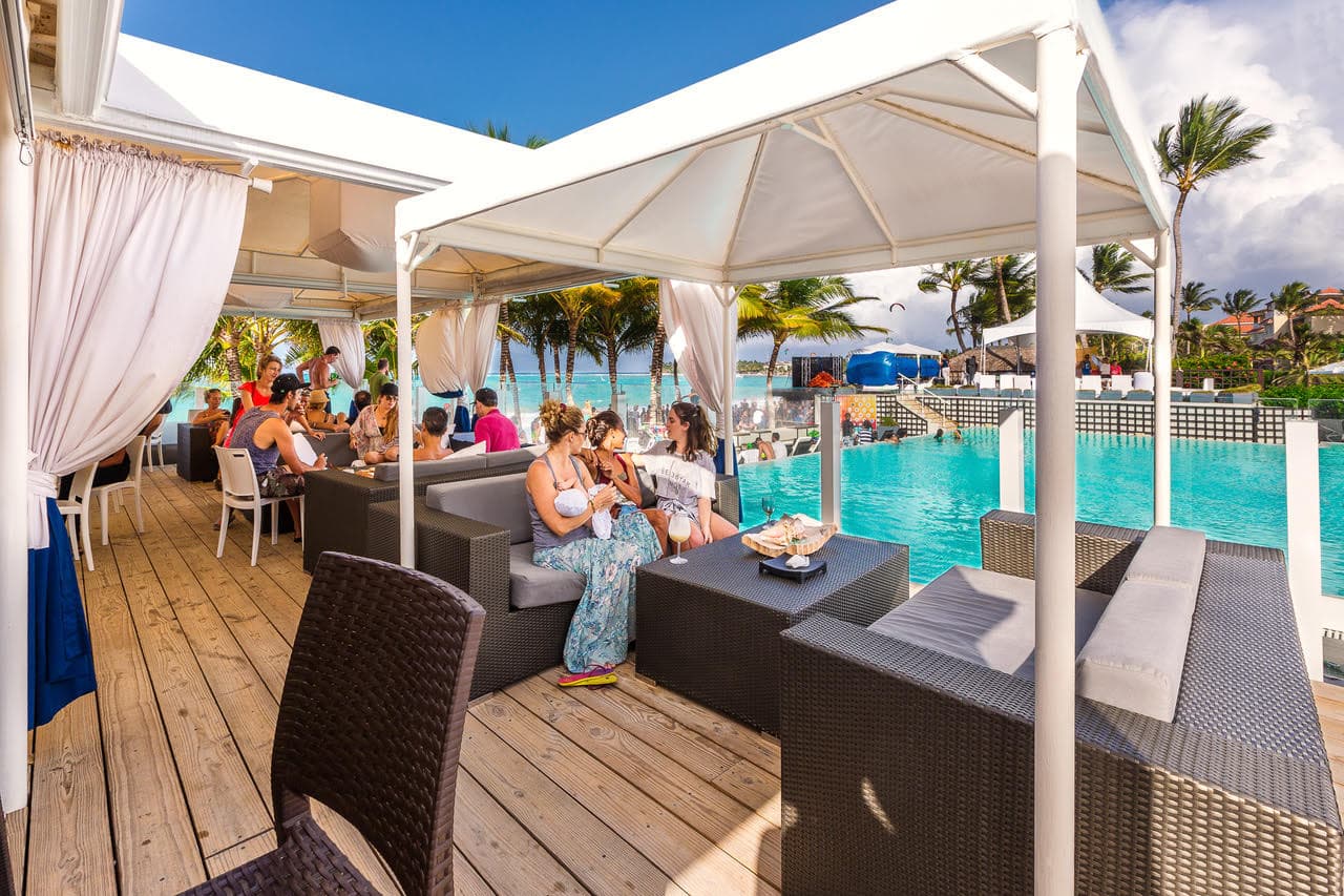 Dine Beachside